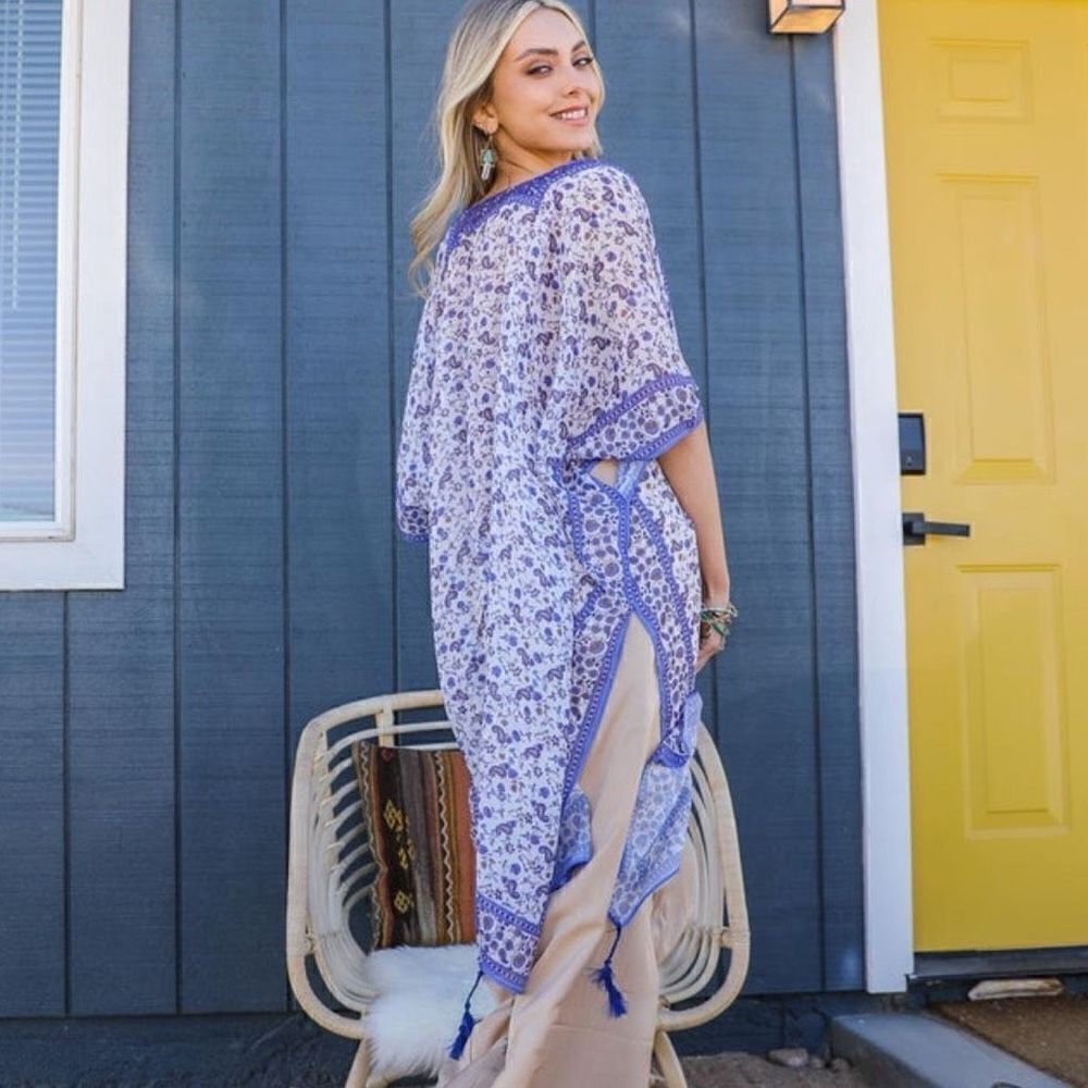 Bon Voyage Blue Paisley‎ Floral Kimono Wrap Crochet Trim Tassels NWT One Size